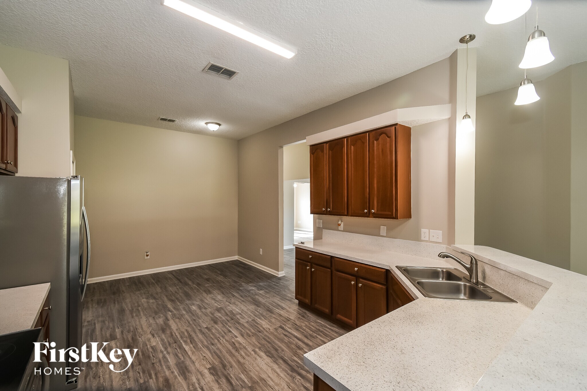 Building Photo - 182 Greenfield Dr