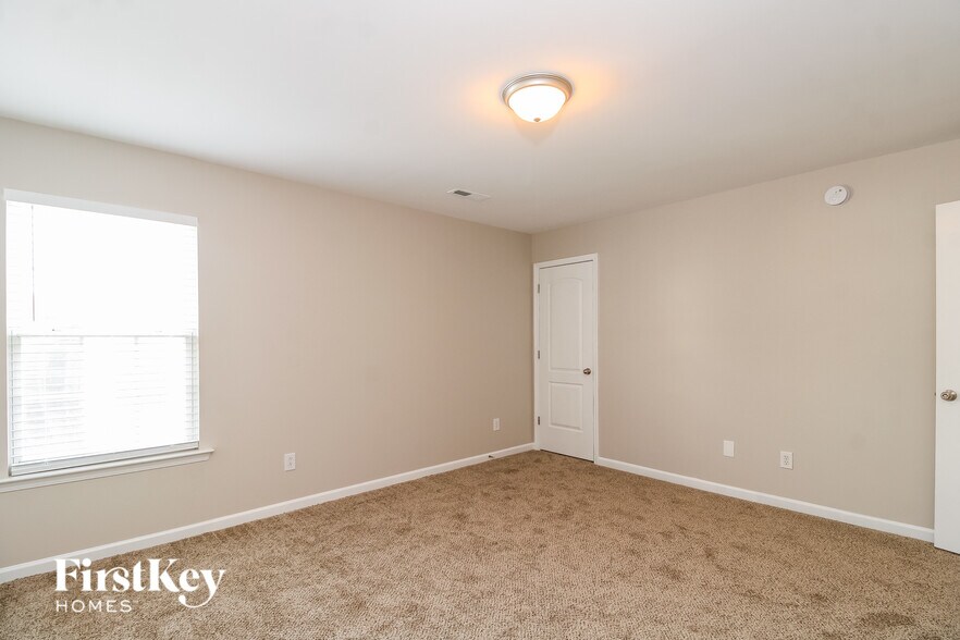 Building Photo - 3702 Single Leaf Cir