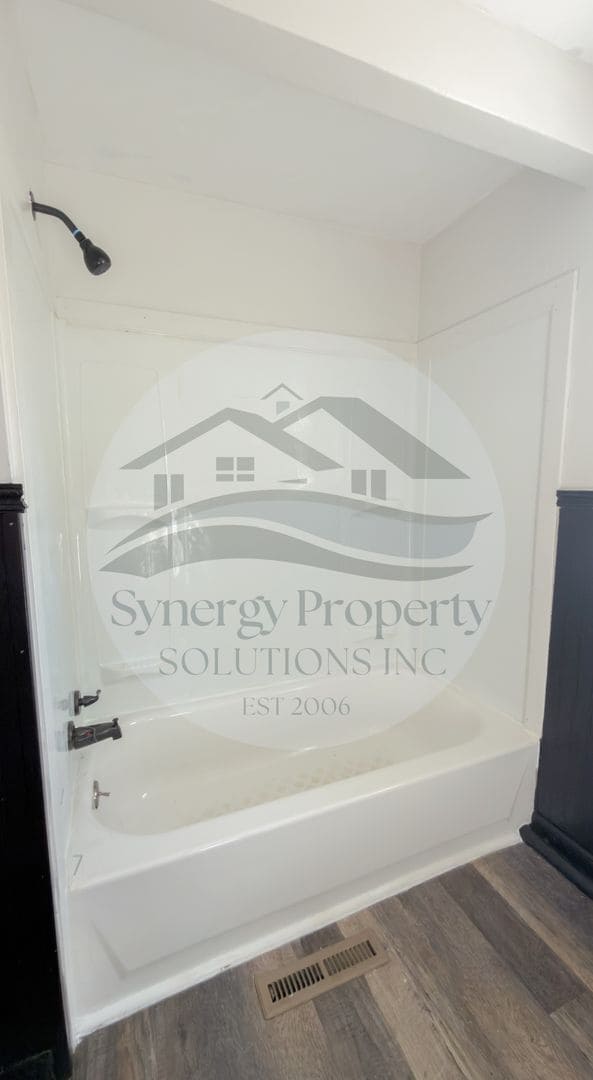 Building Photo - Ranch Home in Madison Close to 71