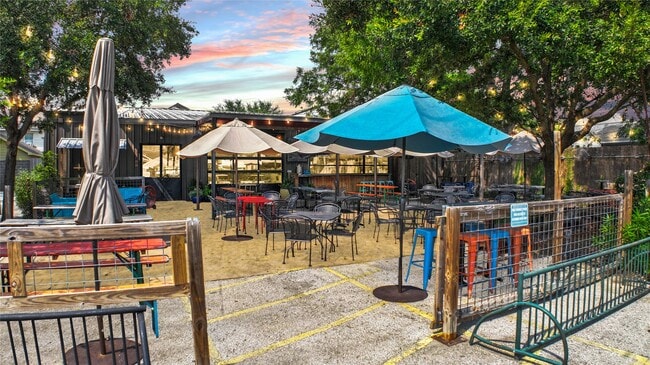 Building Photo - 5749 Larkin St