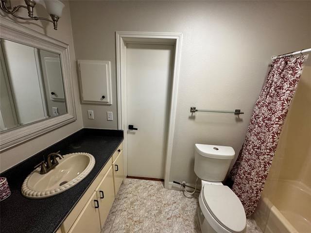 Building Photo - 1112 Kings Hwy