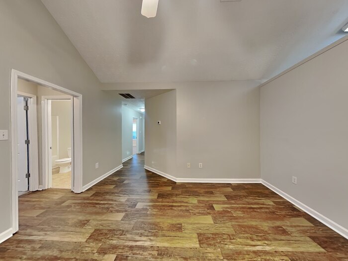 Building Photo - 9154 Jefferson Village Dr SW