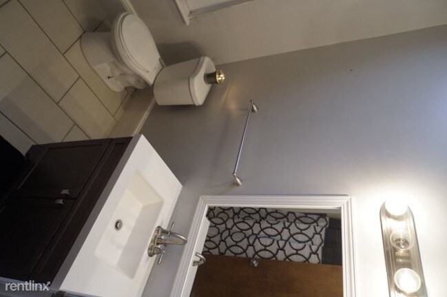 Building Photo - 2 br, 1 bath Condo - 802 Ellis St B Unit B