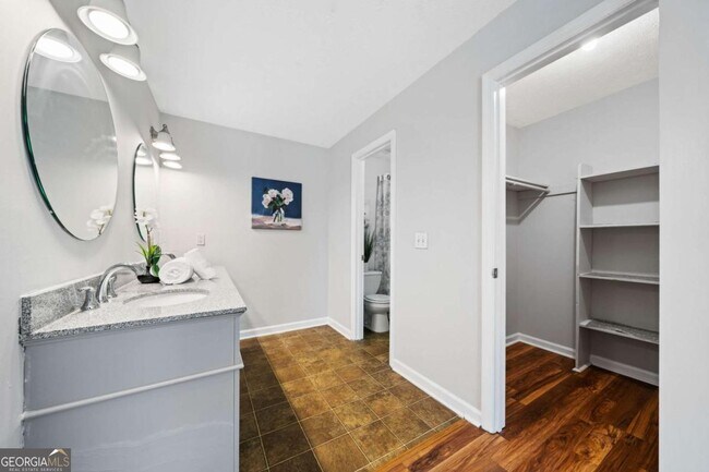 Building Photo - 717 Beaufort Cir