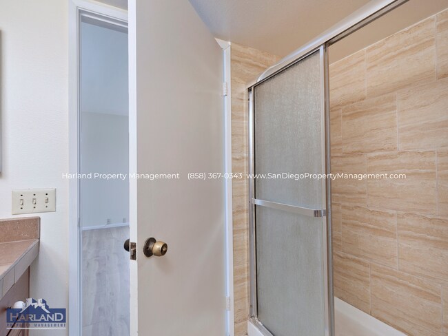 Building Photo - 3843 Camino Lindo