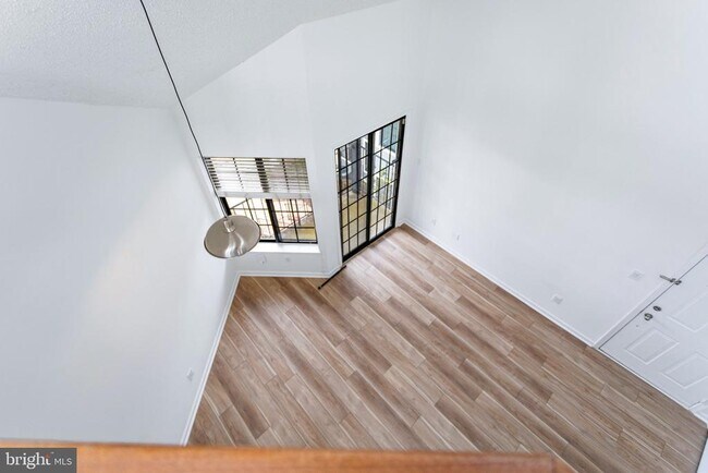 Building Photo - 6008 Mersey Oaks Way