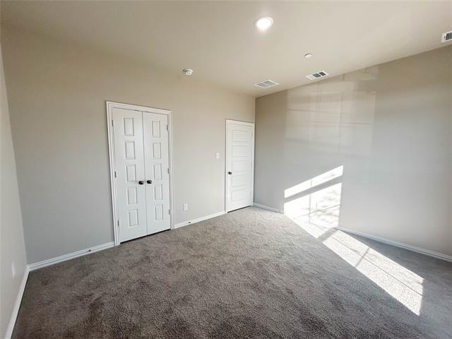Building Photo - 2121 Luna Dr