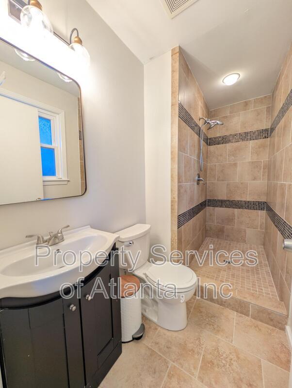 Building Photo - 1853 Boulderview Dr SE