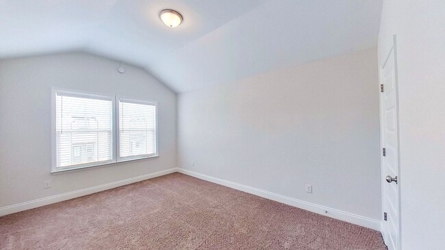 Building Photo - Well Kept Columbia County Rental