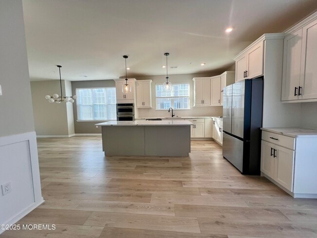 Building Photo - 1501 Arose Ln