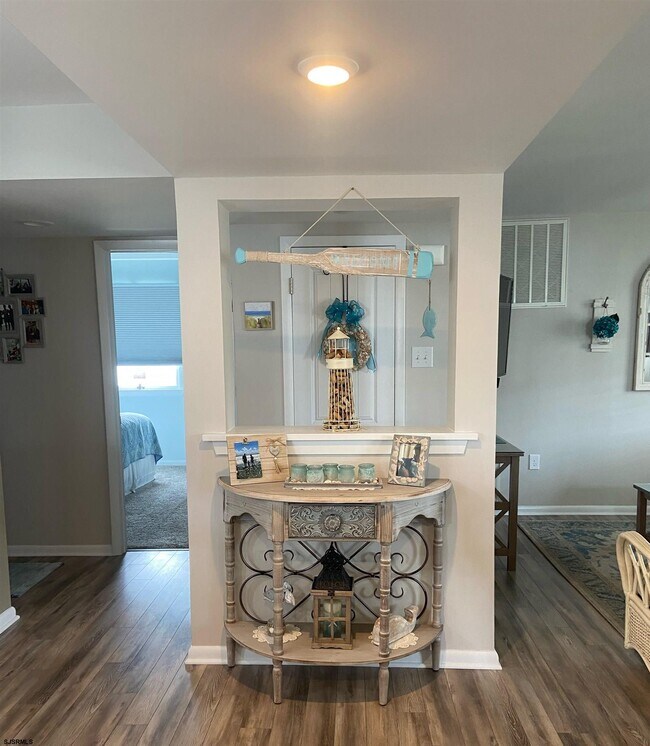 Building Photo - 9103 Amherst Ave