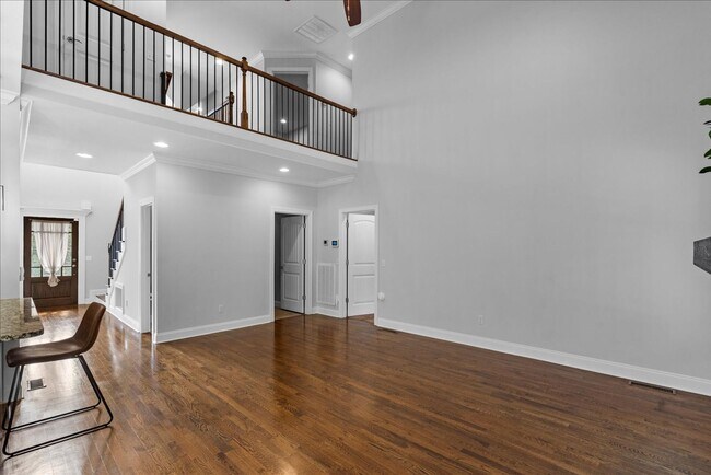 Building Photo - Move-In Ready Luxury in Island Point Estates