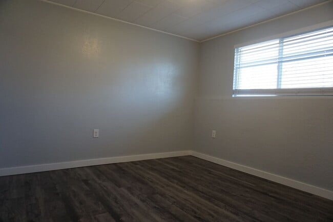 Building Photo - 3706 W Pensacola Cir