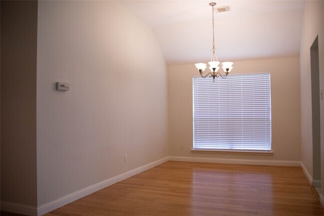 Building Photo - 130 Lissa Ln