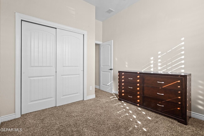 Building Photo - 14829 Sunny Land Ave