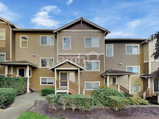 Building Photo - 7353 Rainier Dr