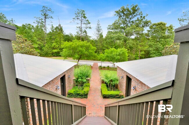 Building Photo - 32491 Water View Dr E