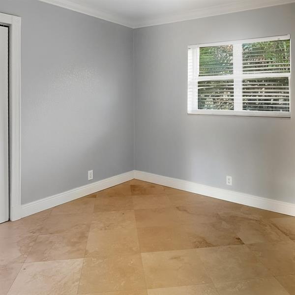 Building Photo - 51 NE 24th St