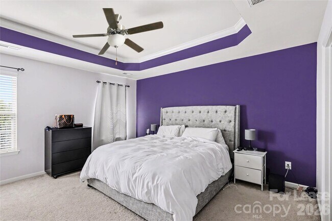 Building Photo - 4011 Zilker Park Dr