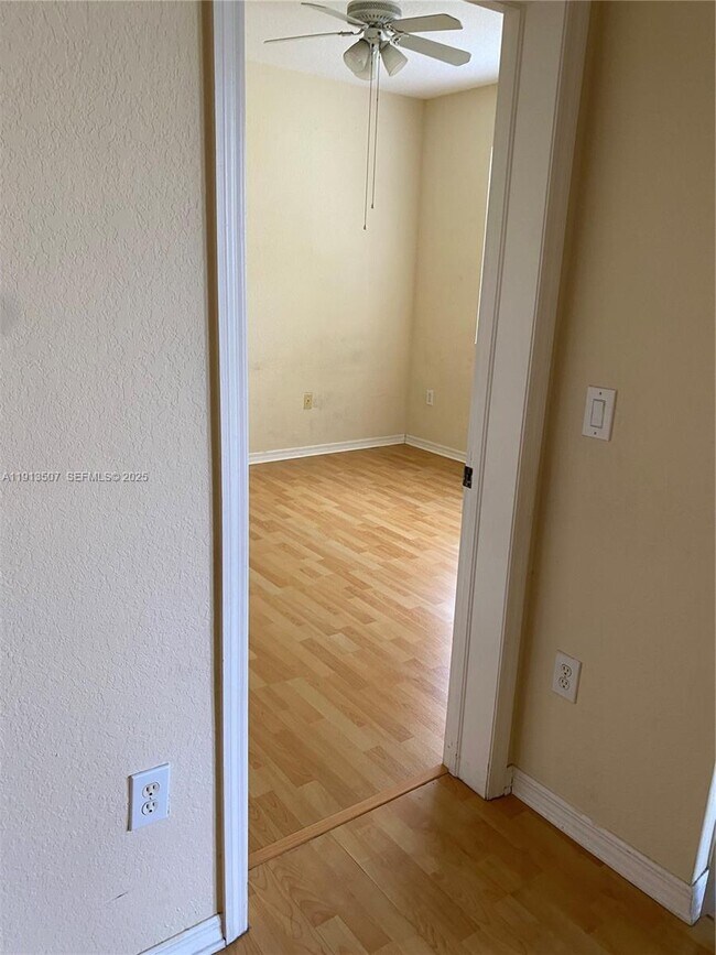 Building Photo - 6380 NW 114th Ave