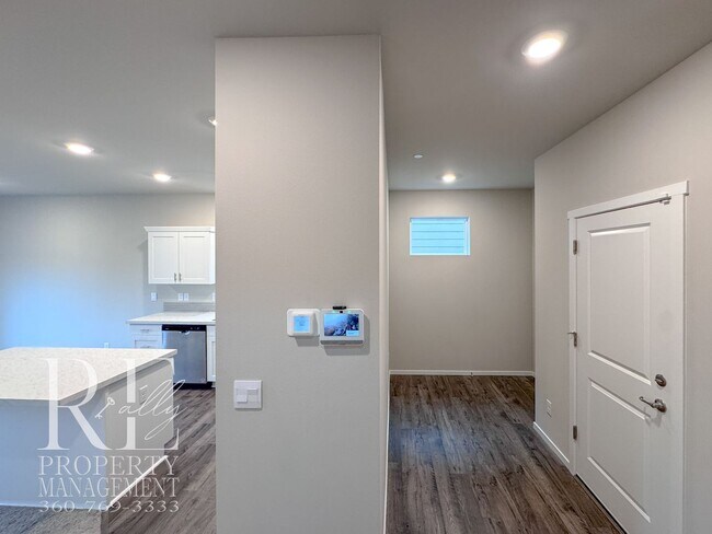 Building Photo - Light-Filled Newer Bremerton Home with Loft, Fenced Yard & 2-Car Garage