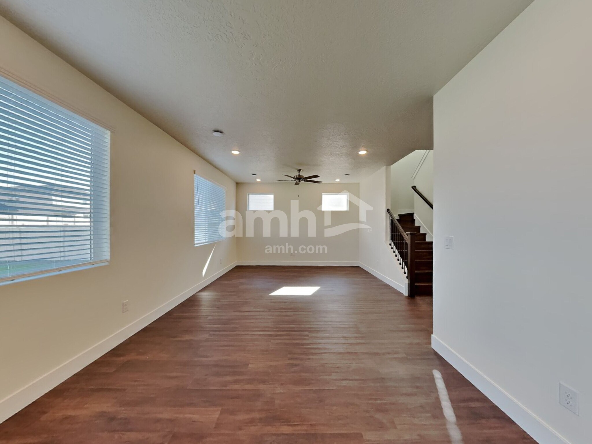 Building Photo - 3087 N Vigo Ave