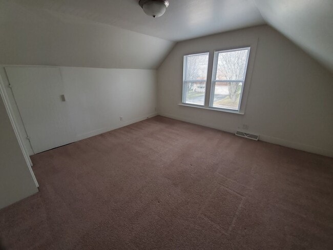 Building Photo - 206 Wright Ave