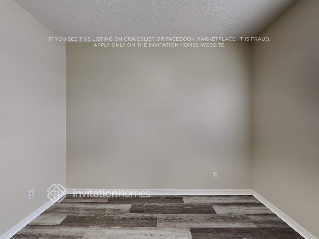 Building Photo - 1529 Cades Bay Ave