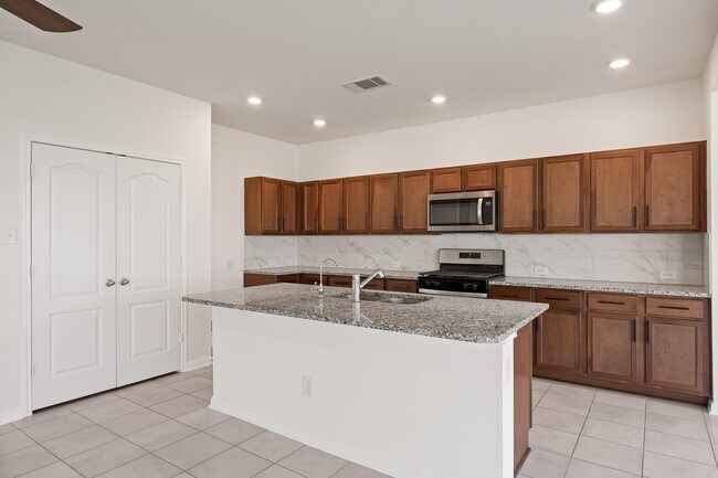 Building Photo - 25619 Cartington Ln