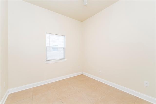 Building Photo - 1002 S Pine St