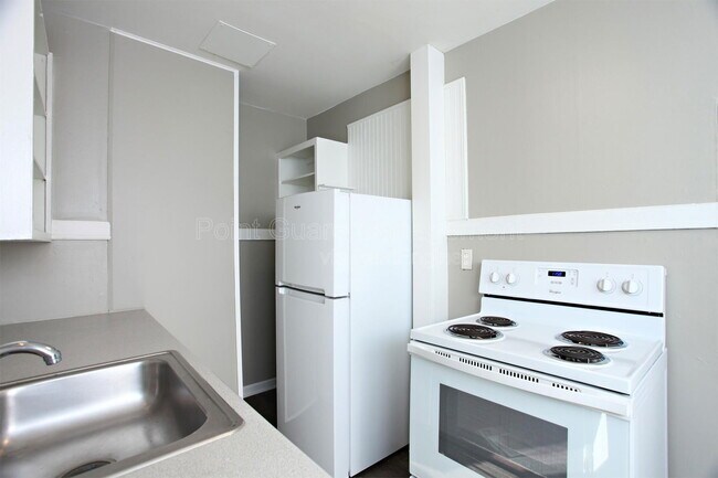 Building Photo - 2006 S Emporia St