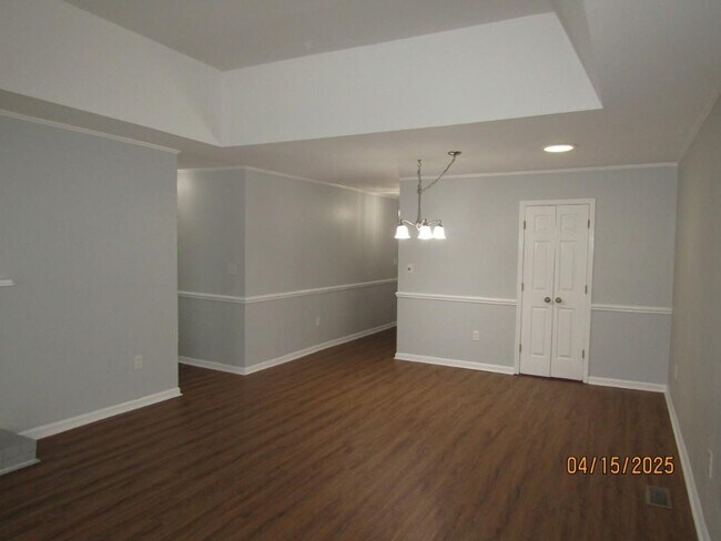 Building Photo - 603 Colony Dr