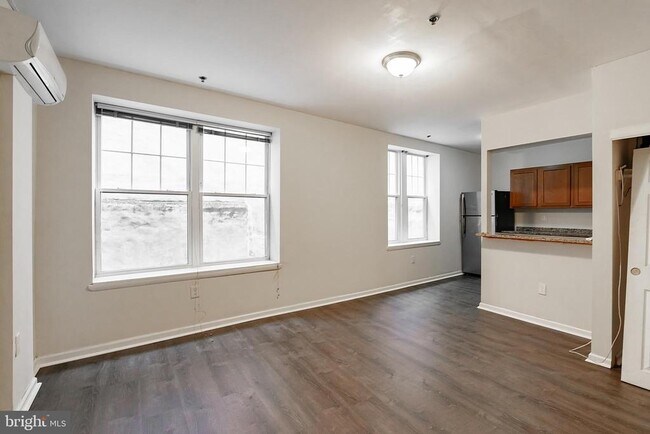 Building Photo - 1501 W Allegheny Ave