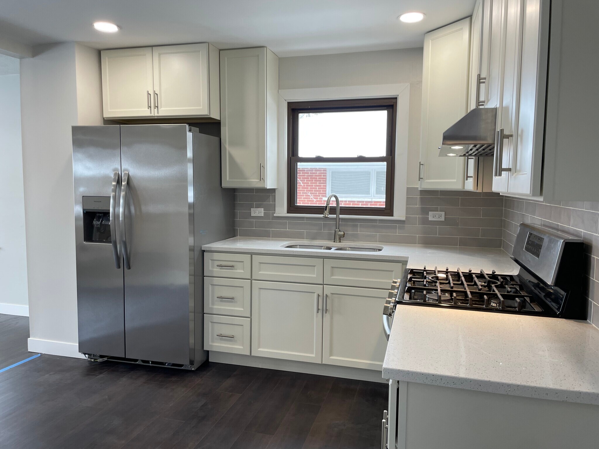 Building Photo - 360 W Oriole Trl