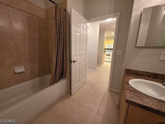 Building Photo - 15999 Mandolin Bay Dr