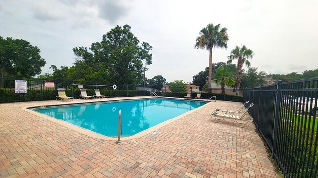 Building Photo - 4547 Ashburn Square Dr