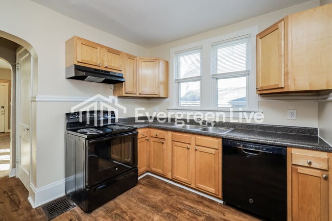 Building Photo - 3924 Washington Ave