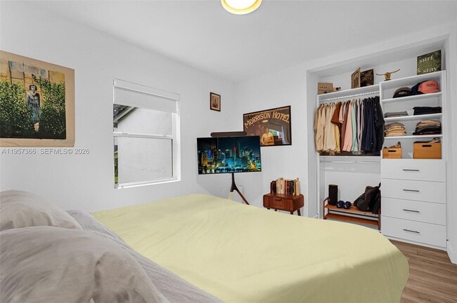 Building Photo - 274 NW 43rd St