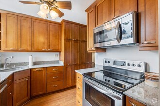 Building Photo - 1015 Aoloa Pl