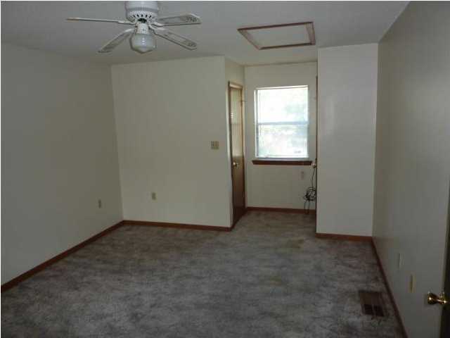 Building Photo - 136 Alder Ave SE