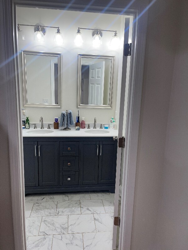 Building Photo - 4813 Whetsel Ave