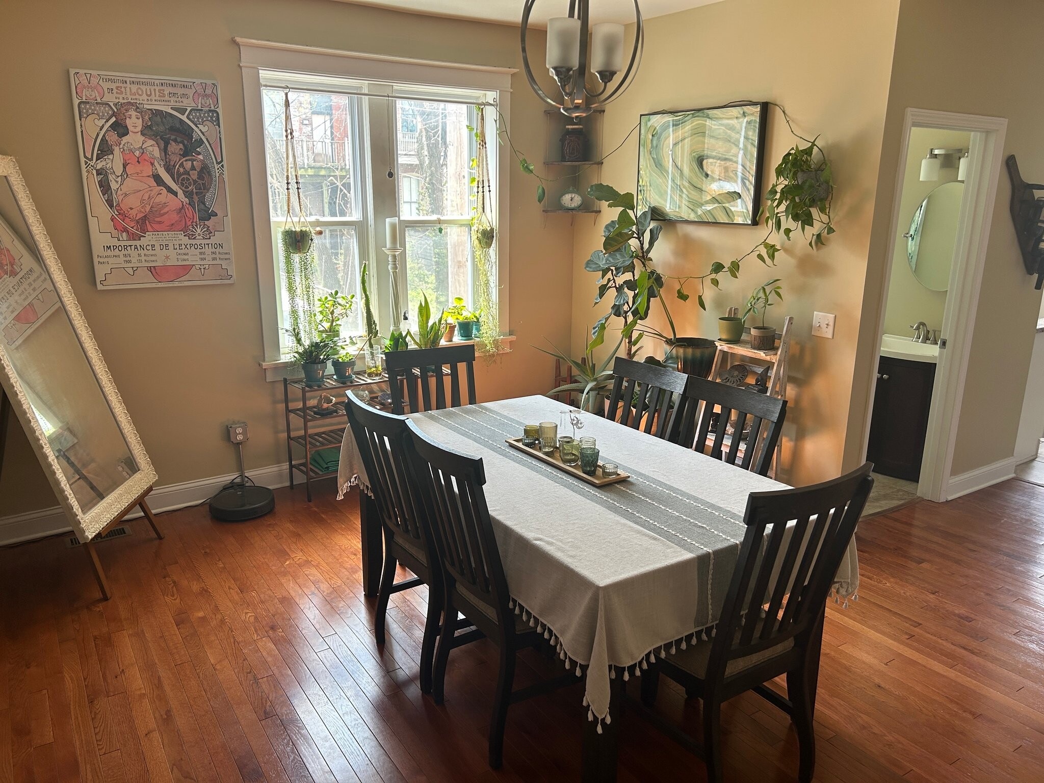 Building Photo - 3345 Salena St