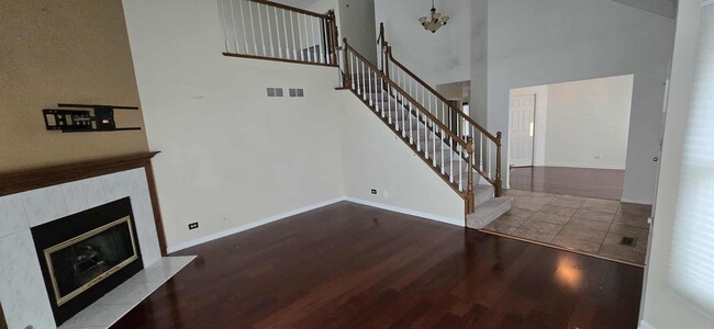 Building Photo - 14713 Golf Rd