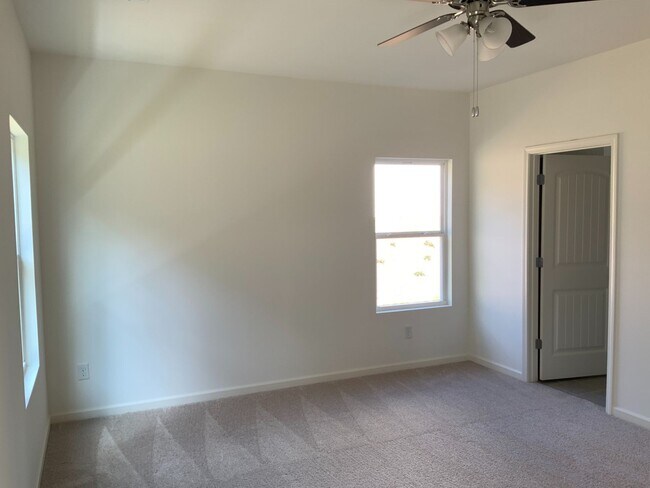 Building Photo - Coming Soon.   Springville’s Archers Cove 4BR /3BA/ 3 car garage 1 level