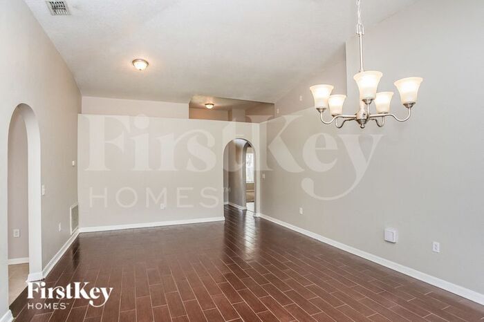 Building Photo - 12612 Lake Vista Dr