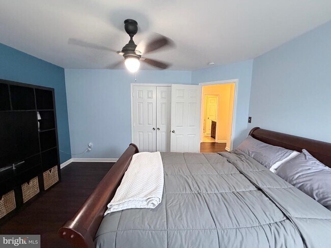 Building Photo - 6610 Cottontail Ct