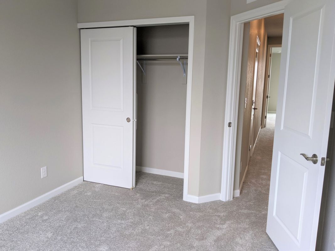 Building Photo - 14925 E Belleview Dr