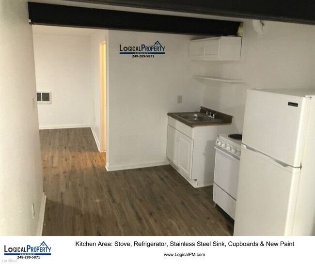 Building Photo - 1 br, 1 bath House - 15000 Greenfield Rd # 13