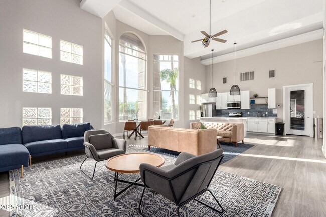 Building Photo - 17017 N 12th St