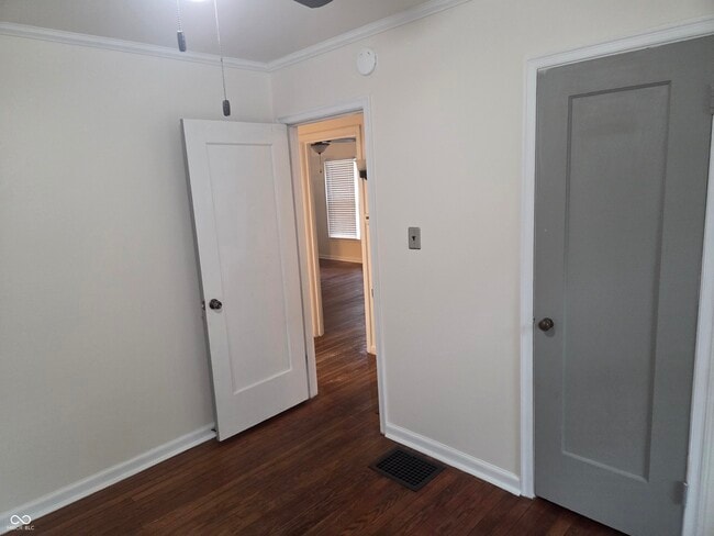 Building Photo - 1625 Lawton Ave
